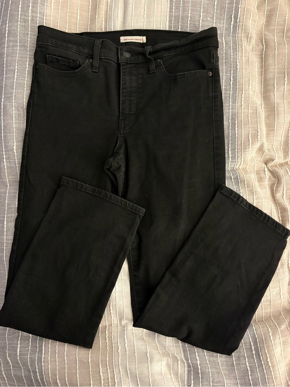 Levis 314 Shaping Straight - W29.  Black.